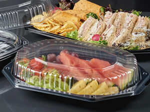 plastic caters platters black bas with clear snap on lid